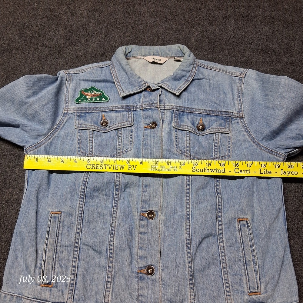 VTG LL Bean Denim Trucker Jacket Alaska Patch Women Size Medium Regular Blue - Picture 6 of 9